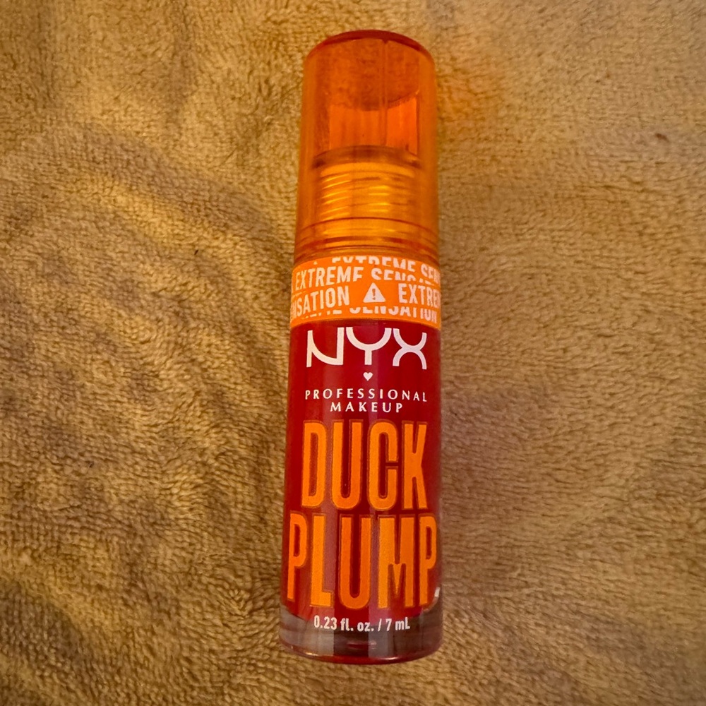 NYX Professional Makeup Duck Plump - 19 Cherry Spice